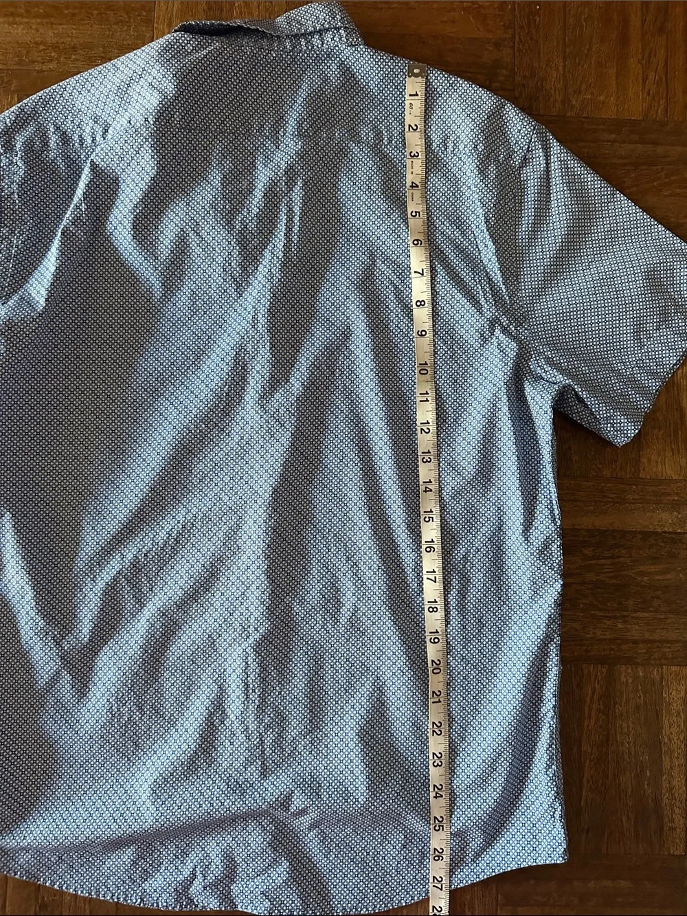 Banana Republic Light Blue Micro-Pattern Short-Sleeve Button-Down